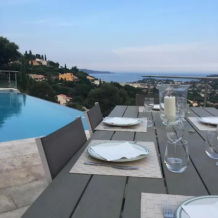 Holiday home New! Vue Panoramique Proche Plages Saint-tropez Calme Parking Facile Piscine Privee Individuelle