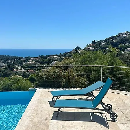 New! Vue Panoramique Proche Plages Saint-tropez Calme Parking Facile Piscine Privee Individuelle Cavalaire-sur-Mer