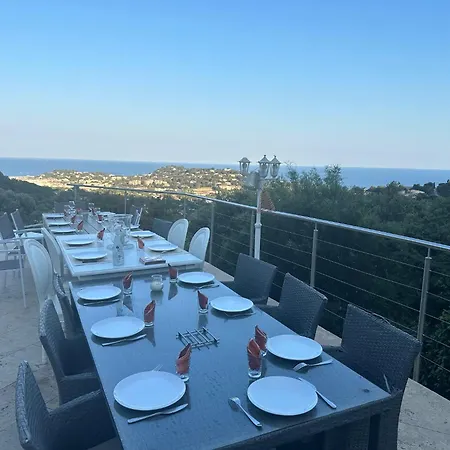 New! Vue Panoramique Proche Plages Saint-tropez Calme Parking Facile Piscine Privee Individuelle Holiday home Cavalaire-sur-Mer
